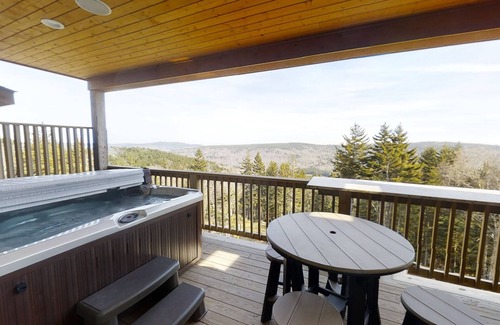 Snowshoe House | Lively 8BR Mountain Home perfect for groups! by RedAwning