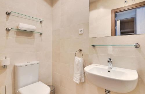 Cruz de Humilladero House | Livensa Living Studios Málaga Feria