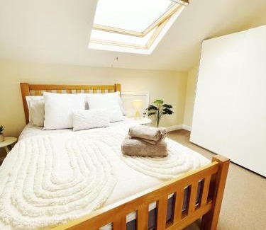 Liverpool House | Liverpool Townhouse - 5 bedroom, great transport links