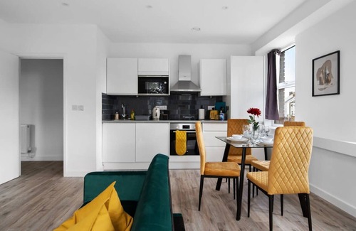 Aylesbury Apartment | Livestay Modern One Bed Apartment in Aylesbury6