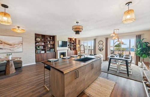 La Jolla Condo | Livin' Lux in La Jolla | Beach | AC | Shops