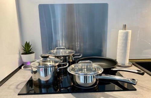 Am Staden Apartment | Living at Saarpartments - AdultsOnly - Business & Holiday Homes with Kitchen for Long- and Short Term stay, 3 min to St Johanner Markt and Points of Interest