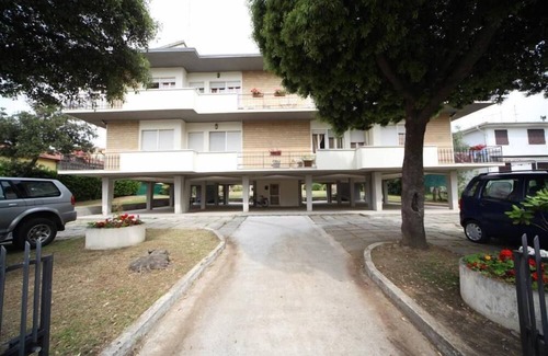 Tirrenia Apartment | Living sea relax