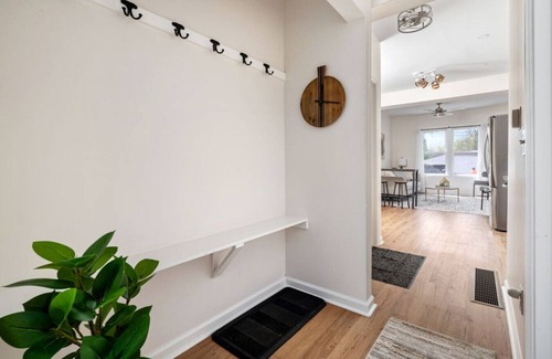 Columbus Apartment | Livingston Lounge - Modern, Convenient, 2BR