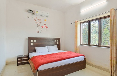 Jhajra Hotel | LivingStone The Village Hotel Standard Room