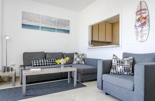 New Golden Mile Apartment | LL- Cozy apartment just next to the beach