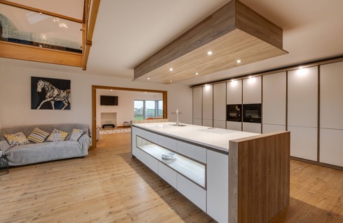 Llanddeusant House | Llanddygfael Hir - Four Bedroom House, Sleeps 8