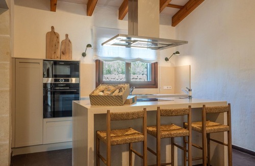 Alayor Cottage | Llucalari Nou, traditional country house with private pool