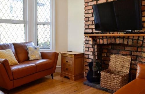 Llandudno House | Llwynon Cottage
