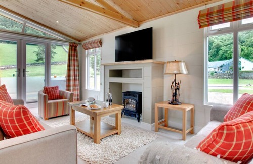 Gwynedd- Snowdonia Ski Chalet | Llyn Dinas Lodge in Betws-y-Coed