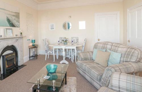 Penmaenmawr Apartment | Llys Madoc, First Floor Flat