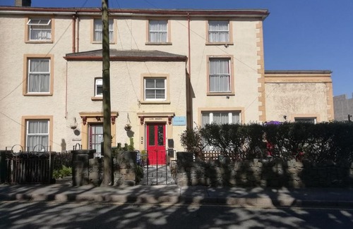 Penmaenmawr Apartment | Llys Madoc, The Top Flat