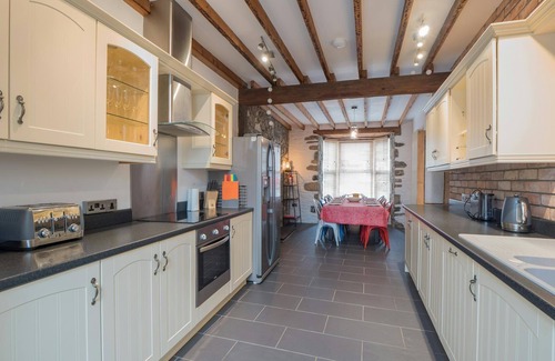Newport Cottage | Llysmyfyr, Newport - Five Bedroom Cottage, Sleeps 11