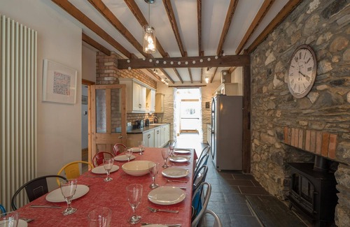 Newport Cottage | Llysmyfyr, Newport - Five Bedroom Cottage, Sleeps 11