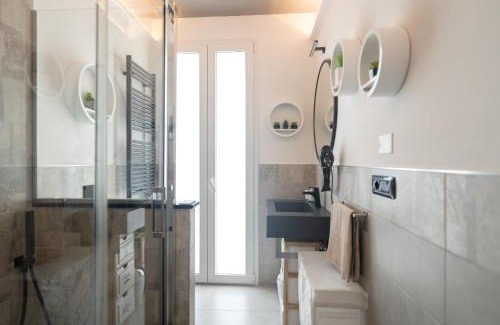 Loano Apartment | Loano-Marina Spiaggia, mare, a 5 stelle