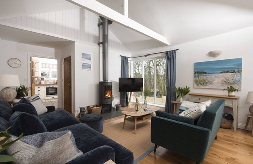 St. Mawgan Cottage | Lobbs Cottage - a cottage that sleeps 6 guests in 3 bedrooms