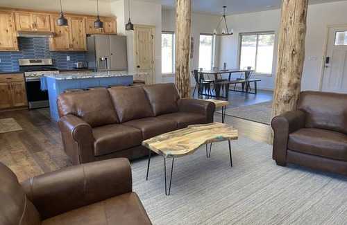 Rio Vista Estates House | Lobo Lodge-on the Rio Grande