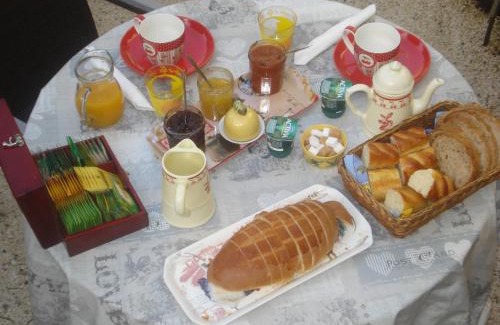 Castillon-du-Gard Bed & Breakfast | locastillon
