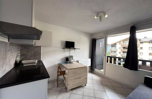 Les Esserts Apartment | Located at the foot of the Morillon 1100 slopes