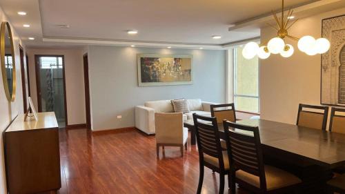 La Mariscal Apartment | Located in the Heart of Quito