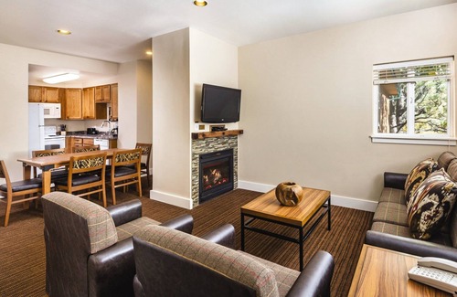 Estes Park Resort | Located on the Big Thompson River!