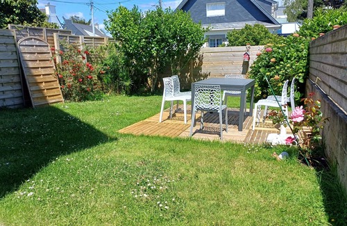 Larmor-Plage Apartment | Location Appartement Avec Jardin 6 Couchages Larmor Plage à 5 mn des Plages