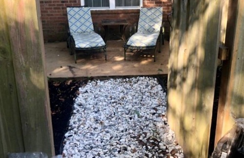 Mount Pleasant House | Location! Close to two Beaches, Downtown Charleston, and by Town Center
