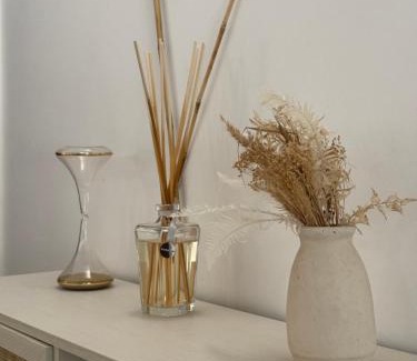 Mandelieu-La-Napoule Bed & Breakfast | Location de chambre Villa les allamandas