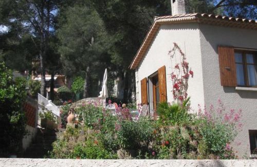 Saint-Cyr-sur-Mer Apartment | location impossible