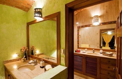 Manzanillo House | Location, location.......4 Bedroom right on beautiful sandy beach