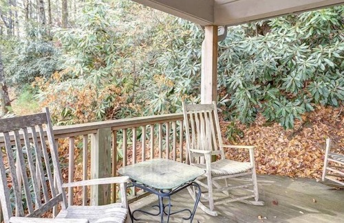 Blowing Rock House | Location, Location, Location - Charming 3 bedroom home 3 Blocks From Main St