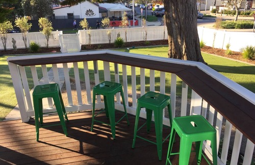 Barwon Heads House | Location & Luxe in 'Barwon Heads Central' - Beach, Pub & Cafes at the door .