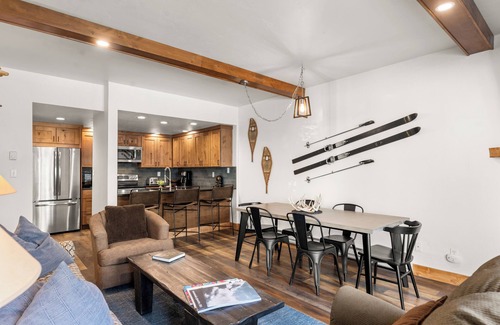 Peak 9 Condo | Location! Quiet building, walk to lifts and Main!