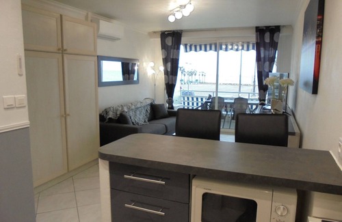 Golfe Juan Apartment | location studio Golfe-juan /vallauris