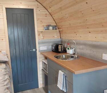 Caroy Ski Chalet | Loch Caroy Pods