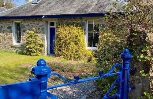 Saddell Cottage | Loch Dhu Cottage, newly restored in the Trossachs 7 miles to Aberfoyle