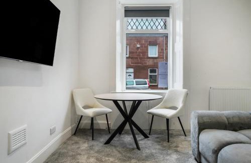 Alexandria Apartment | Loch Lomond Retreat