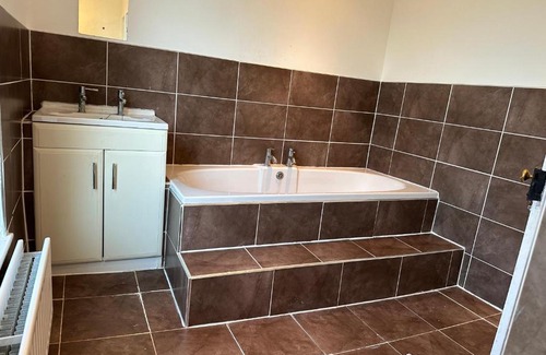 Skegness Villa | Loch Ness house hotel
