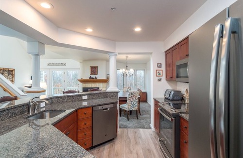 Sunday River Area House | Locke Mountain J-3 | 5 Bed, 3.5 Bath