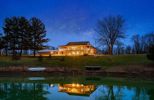 Logan House | Lodge 110- Hocking Hills