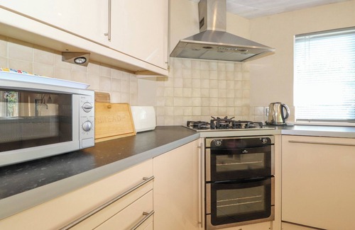 Bondgate Within Cottage | LODGE 7 AT POUND FARM, family friendly, with a garden in Kendal