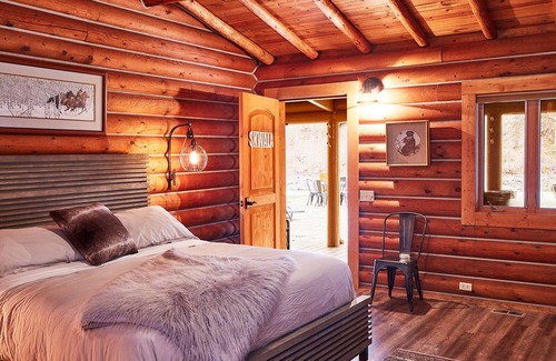 Grantsdale Cabin | Lodge at The Bitterroot Mile Club