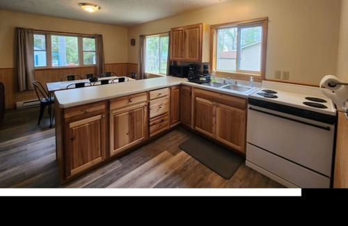 Au Train Apartment | Lodge @ Kimar`s Resort on Lk SUP
