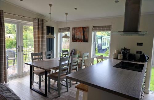Llanfair Caereinion House | Lodge - Sleeps 6 hot tub & pet friendly