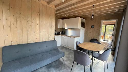 La Bree-les-Bains Ski Chalet | Lodge T4 - Chalet proche de la mer