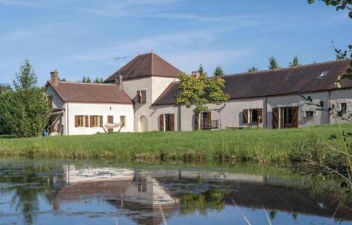 Sury-aux-Bois Cabin | Lodges insolites chez RDV en Terre Animale