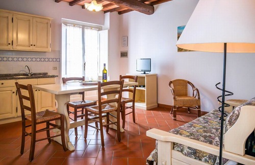 Montaione Apartment | Lodging in Tuscany,pool,children pool,Aircon,family and children friendly, sl3