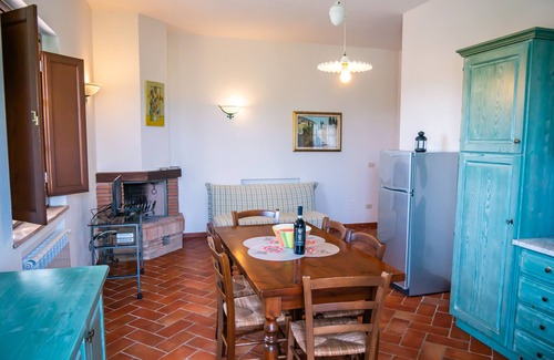 Montaione Apartment | Lodging in Tuscany,pool,children pool,Aircon,family and children friendly, sl3