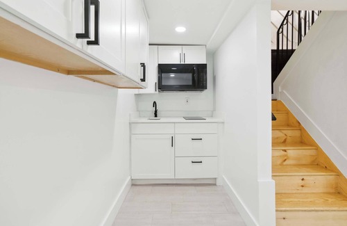West Philadelphia Apartment | Lodgyy - Charming Double-bed suite