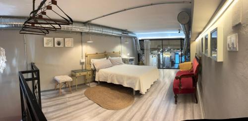 Figares Apartment | Loft Artístico de diseño en el Centro de Granada, vive una experiencia creativa